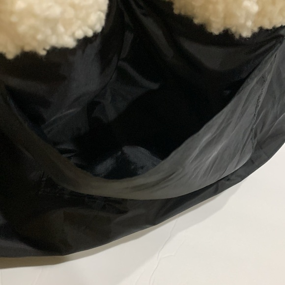 Fuzzy Sherpa bag - Picture 11 of 11